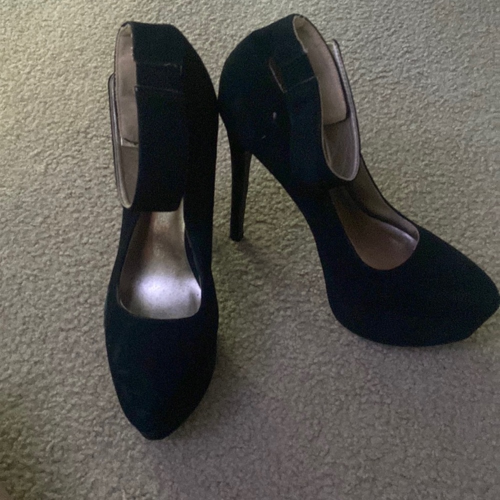 Black High Heels